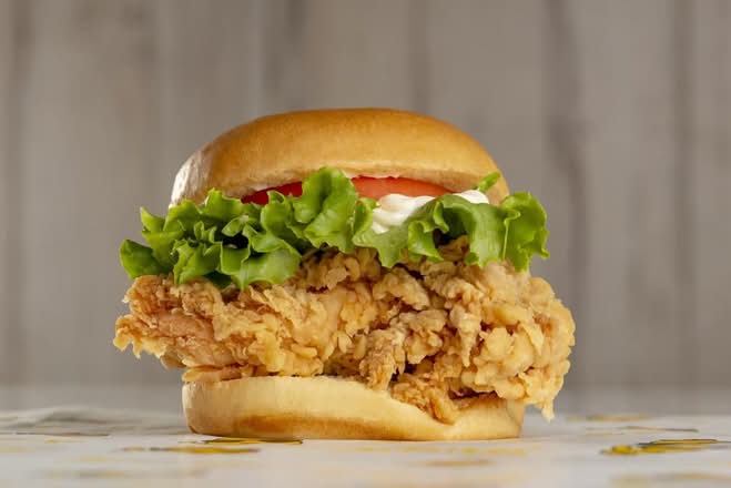 Spicy Chicken Sandwich 香辣鸡腿堡